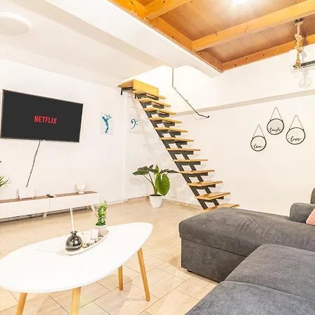 New Loft In The Heart Of City Center Iraklio Exterior foto